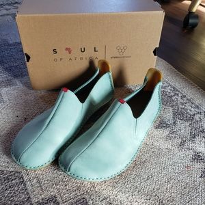 NWB Vivobarefoot Ababa Mens EU46 Slippers